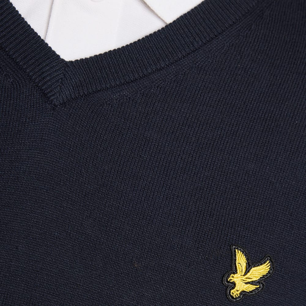 Lyle & Scott Golf V Neck Pullover - Dark Navy - Image 5
