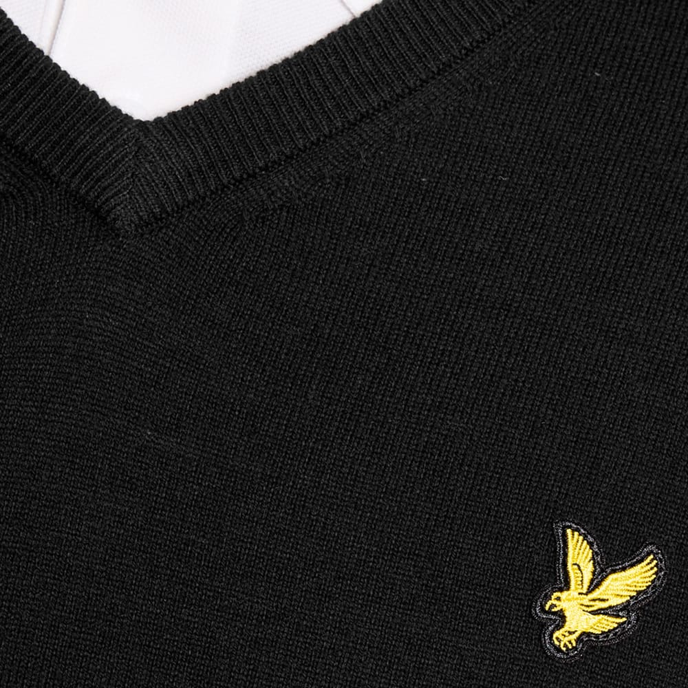 Lyle & Scott Golf V Neck Pullover - Jet Black - Image 5