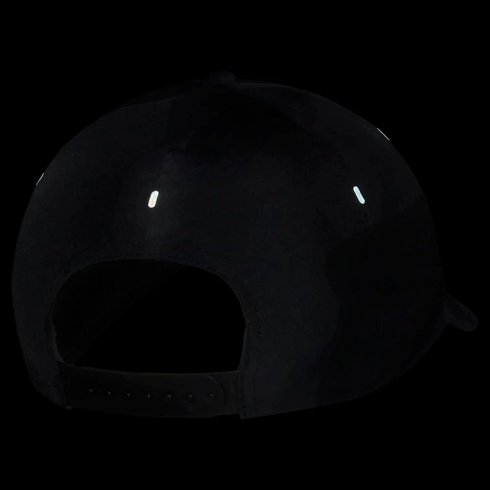 Nike Storm-FIT ADV Club Waterproof Cap - Black/Reflective Silver - Image 4