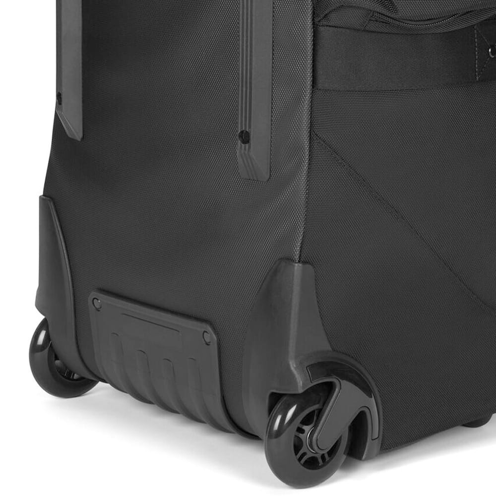 TaylorMade Players Expandable Travel Cover - Black - Image 5
